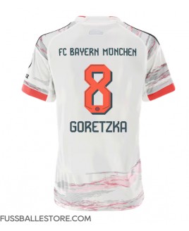 Günstige Bayern Munich Leon Goretzka #8 Auswärtstrikot Damen 2025-26 Kurzarm